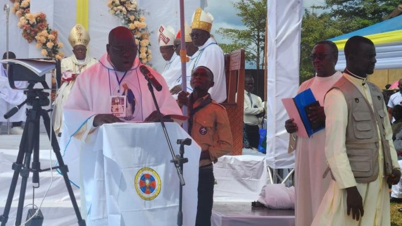 Diocèse de Wamba : L’Abbé Boniface Mose souhaite la bienvenue au nouvel Évêque Mgr Emmanuel Ngona Ngotsi