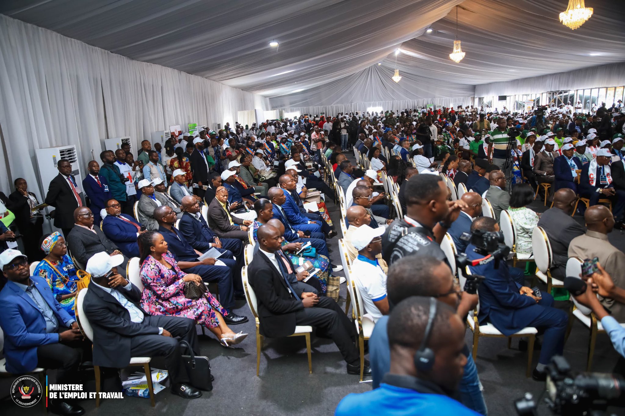 1er mai en RDC : Entre honneurs officiels et cri de ralliement pour le SMIG