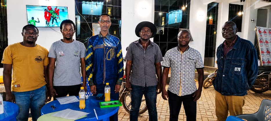 Ituri : Le Professeur Émile Dhekana attendu au pupitre à Mambasa pour tracer l’avenir de la jeunesse